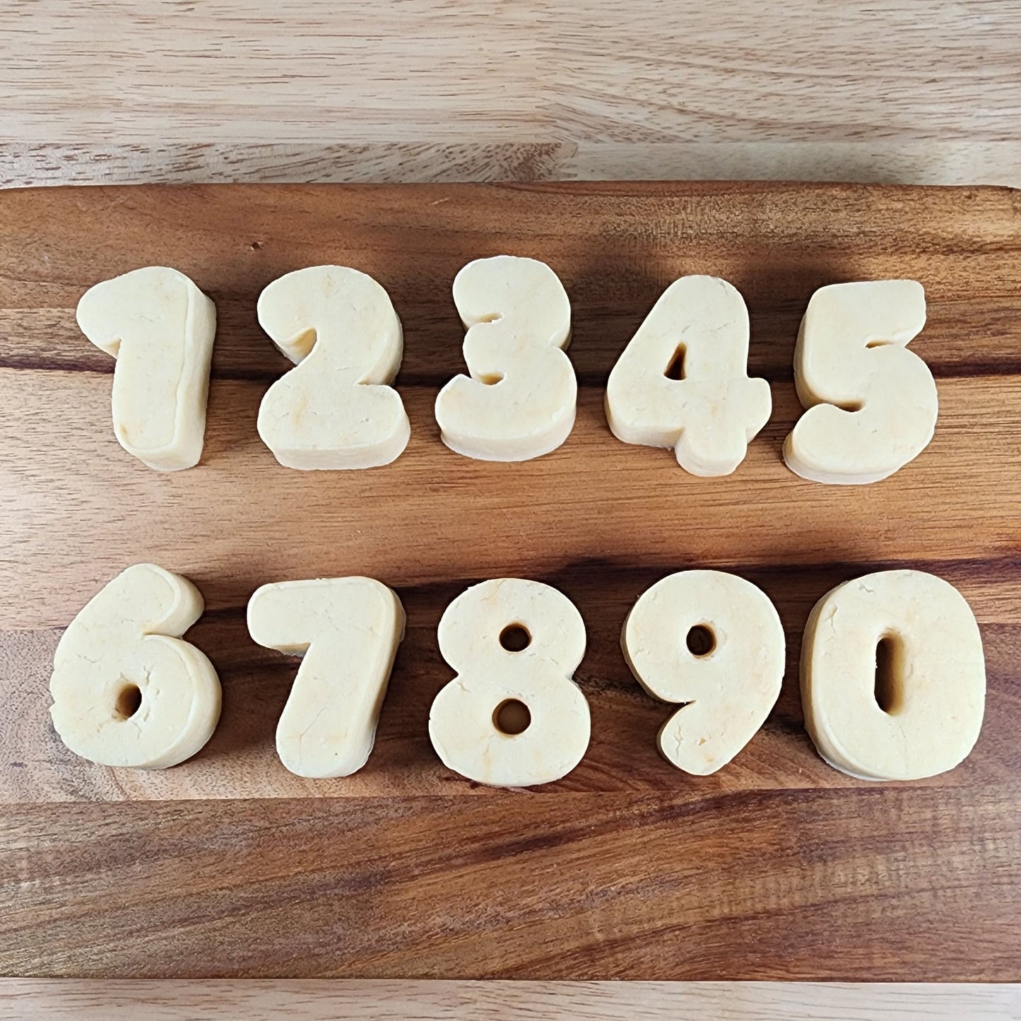 Number Cake Pop Cutters & Indent Press Set – Create Perfect Number Cake Pops with Ease!