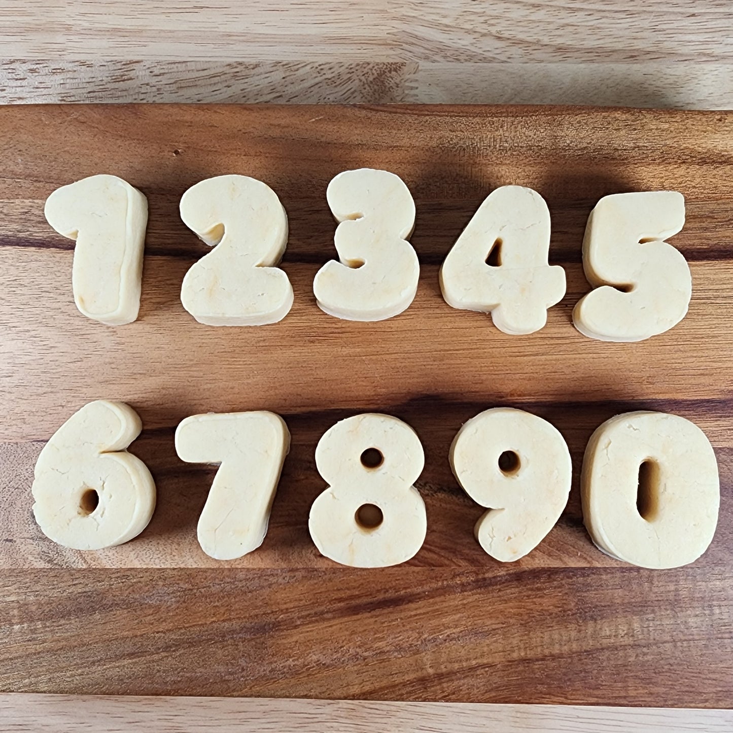 Number Cake Pop Cutters & Indent Press Set – Create Perfect Number Cake Pops with Ease!
