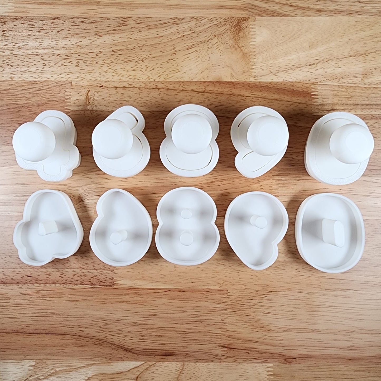 Number Cake Pop Cutters & Indent Press Set – Create Perfect Number Cake Pops with Ease!