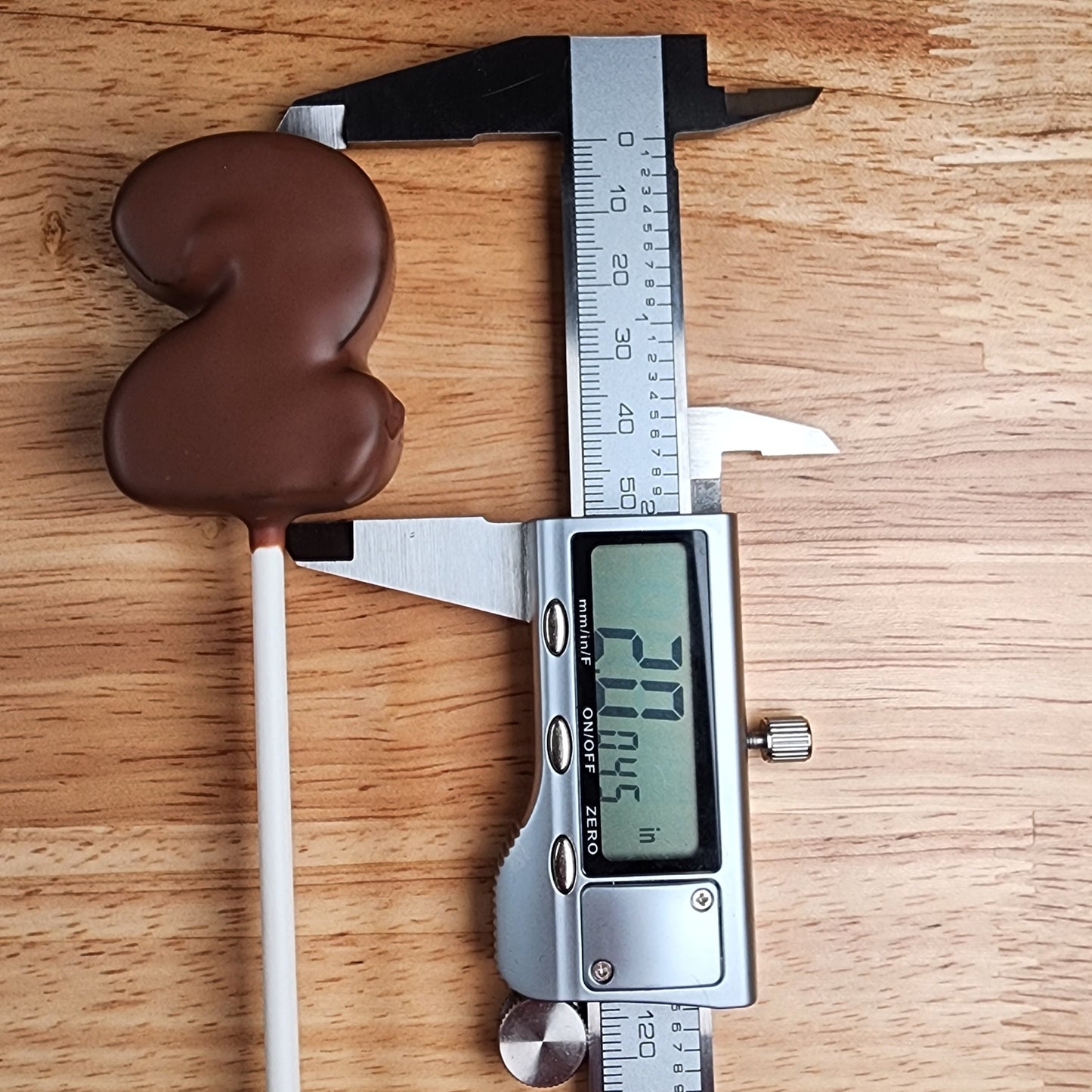 Number Cake Pop Cutters & Indent Press Set – Create Perfect Number Cake Pops with Ease!