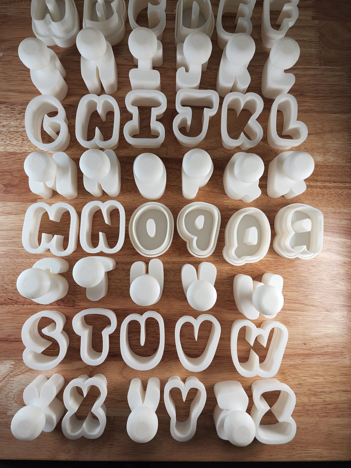 Alphabet Cake Pop Cutters & Indent Press Set – Create Perfect Letter Cake Pops with Ease!