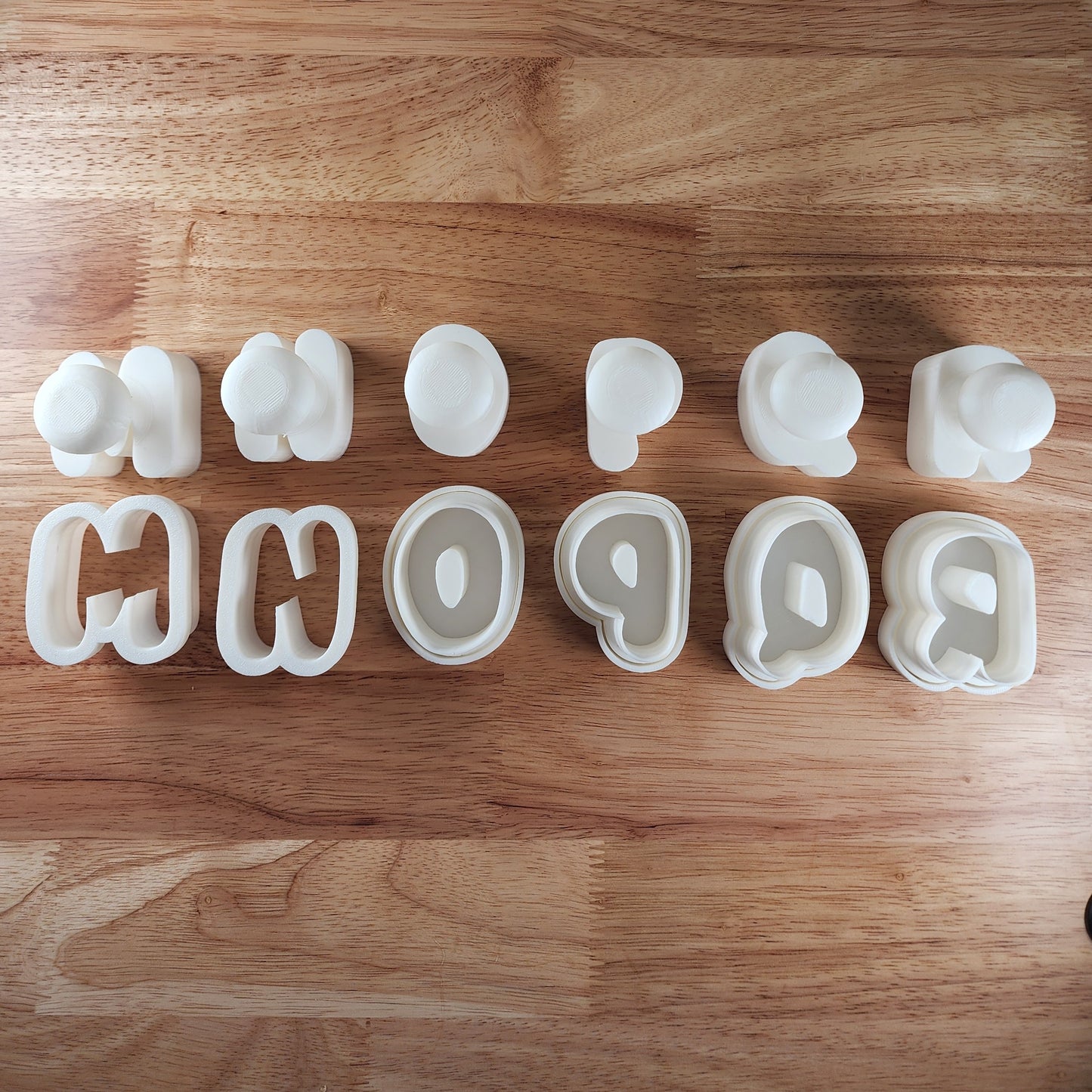Alphabet Cake Pop Cutters & Indent Press Set – Create Perfect Letter Cake Pops with Ease!