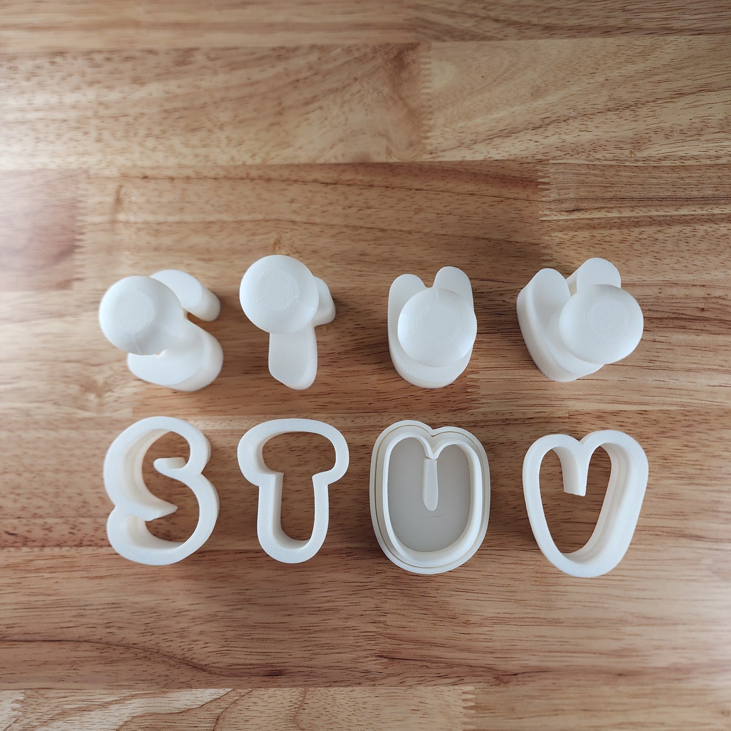 Alphabet Cake Pop Cutters & Indent Press Set – Create Perfect Letter Cake Pops with Ease!