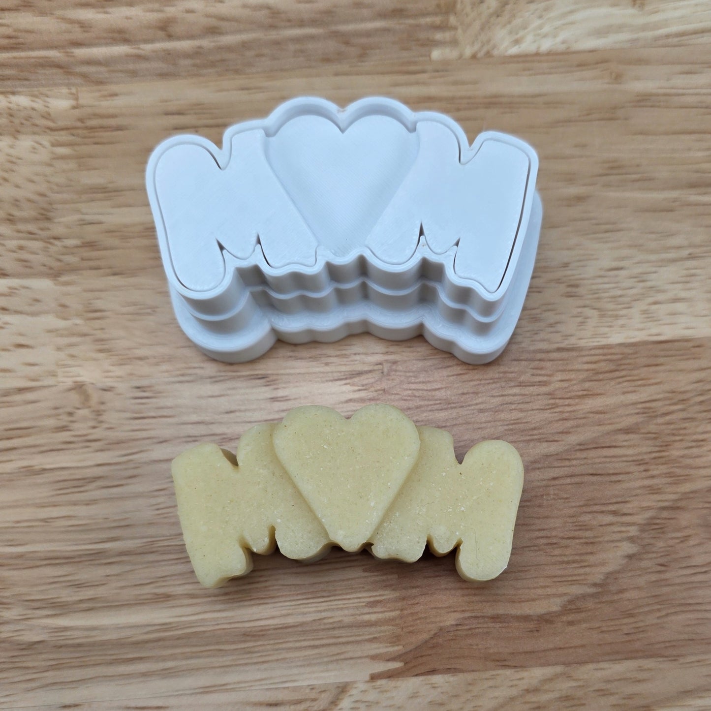 Mom Cake Pop Cutter | Mother’s Day Cake Pops