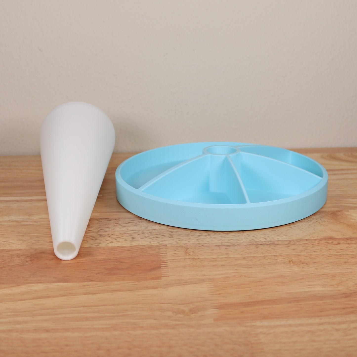 Pretzel Rod Dipping Cup and piping bag stand