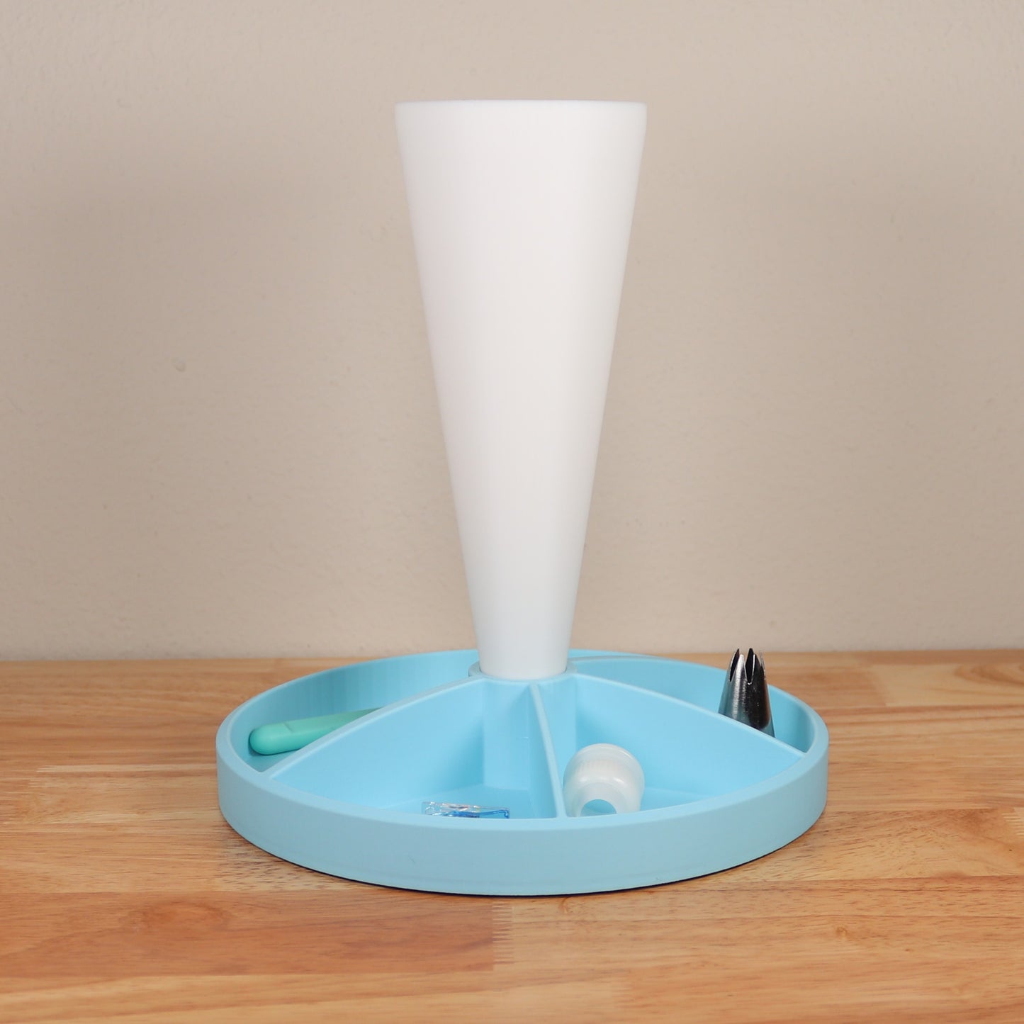 Pretzel Rod Dipping Cup and piping bag stand
