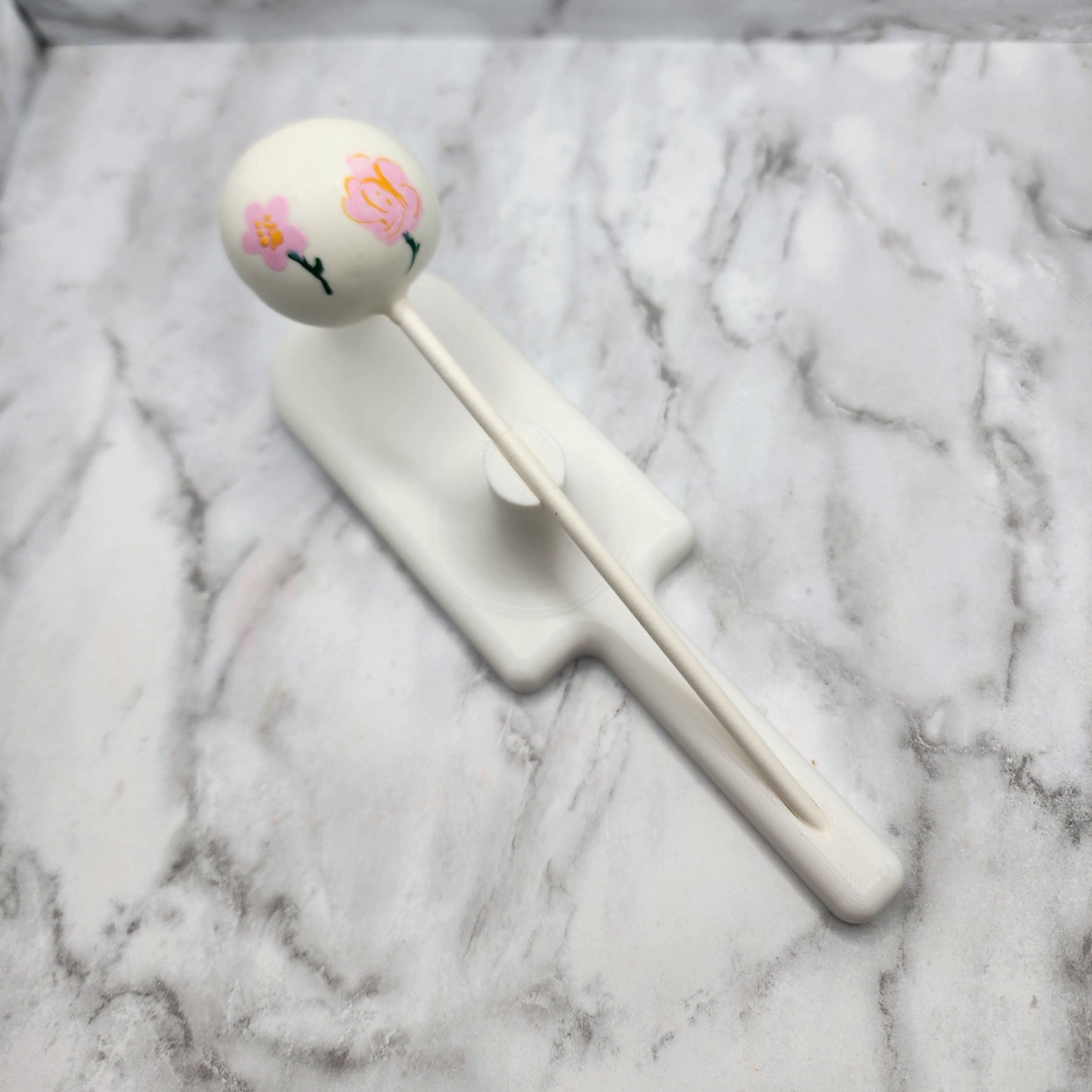 Individual Cake pop holder for decorating