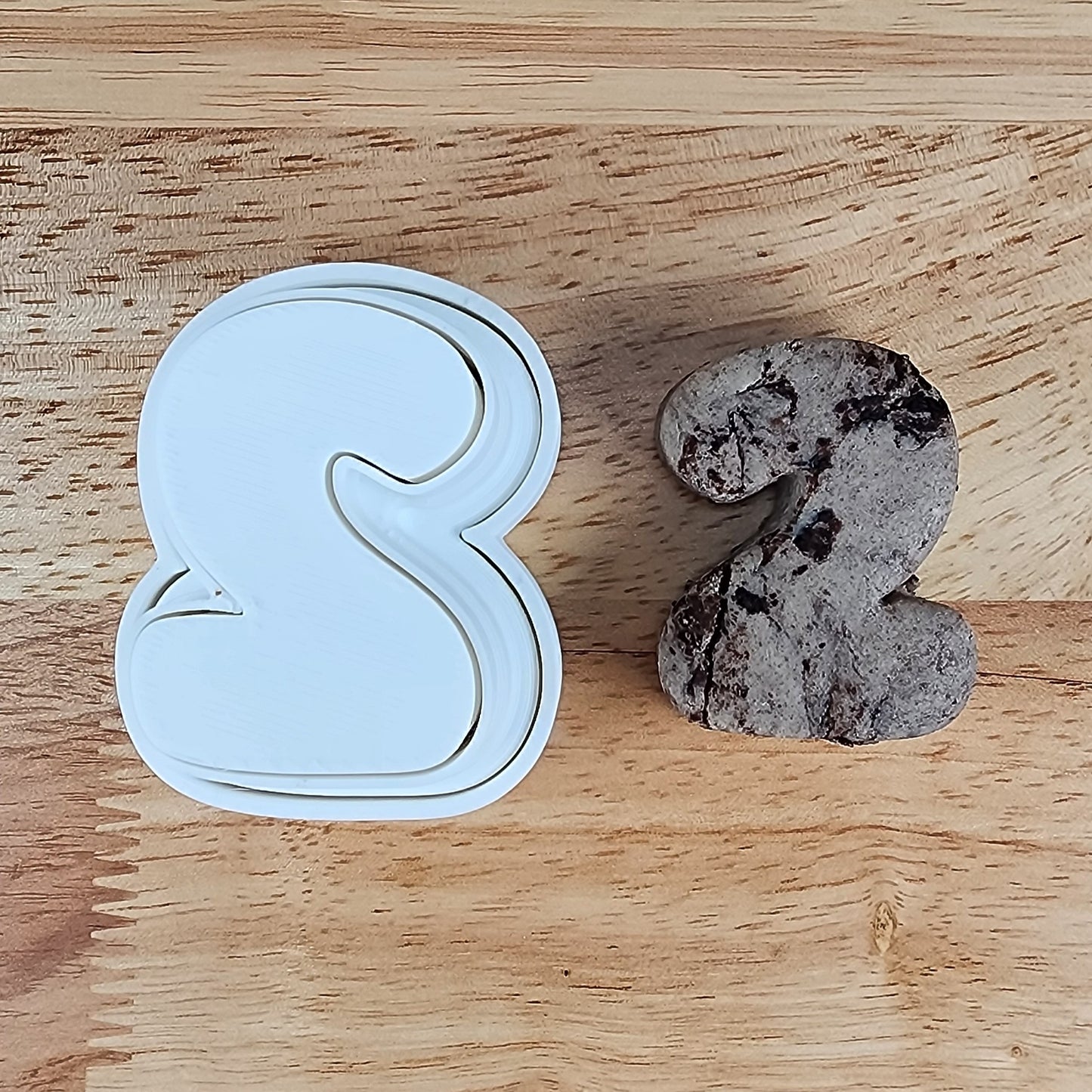 Number Cake Pop Cutters & Indent Press Set – Create Perfect Number Cake Pops with Ease!