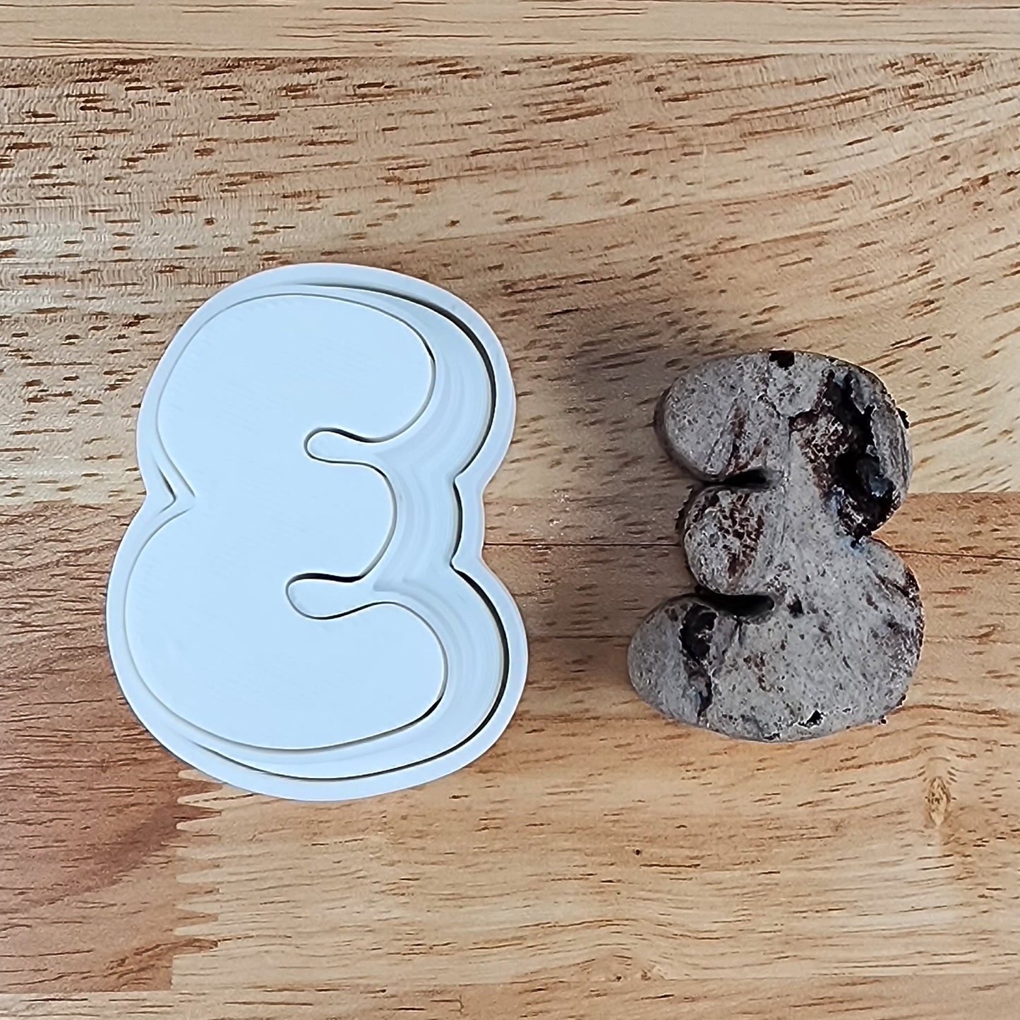 Number Cake Pop Cutters & Indent Press Set – Create Perfect Number Cake Pops with Ease!