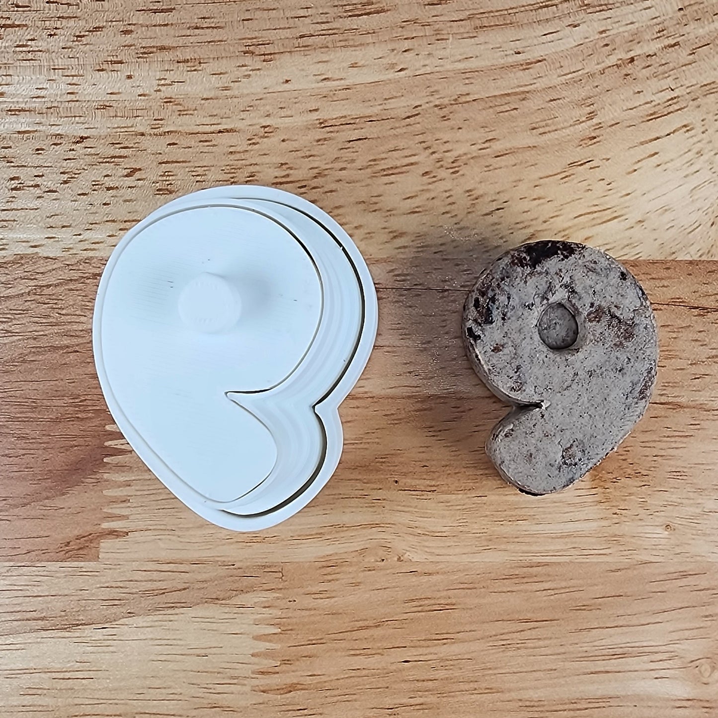 Number Cake Pop Cutters & Indent Press Set – Create Perfect Number Cake Pops with Ease!