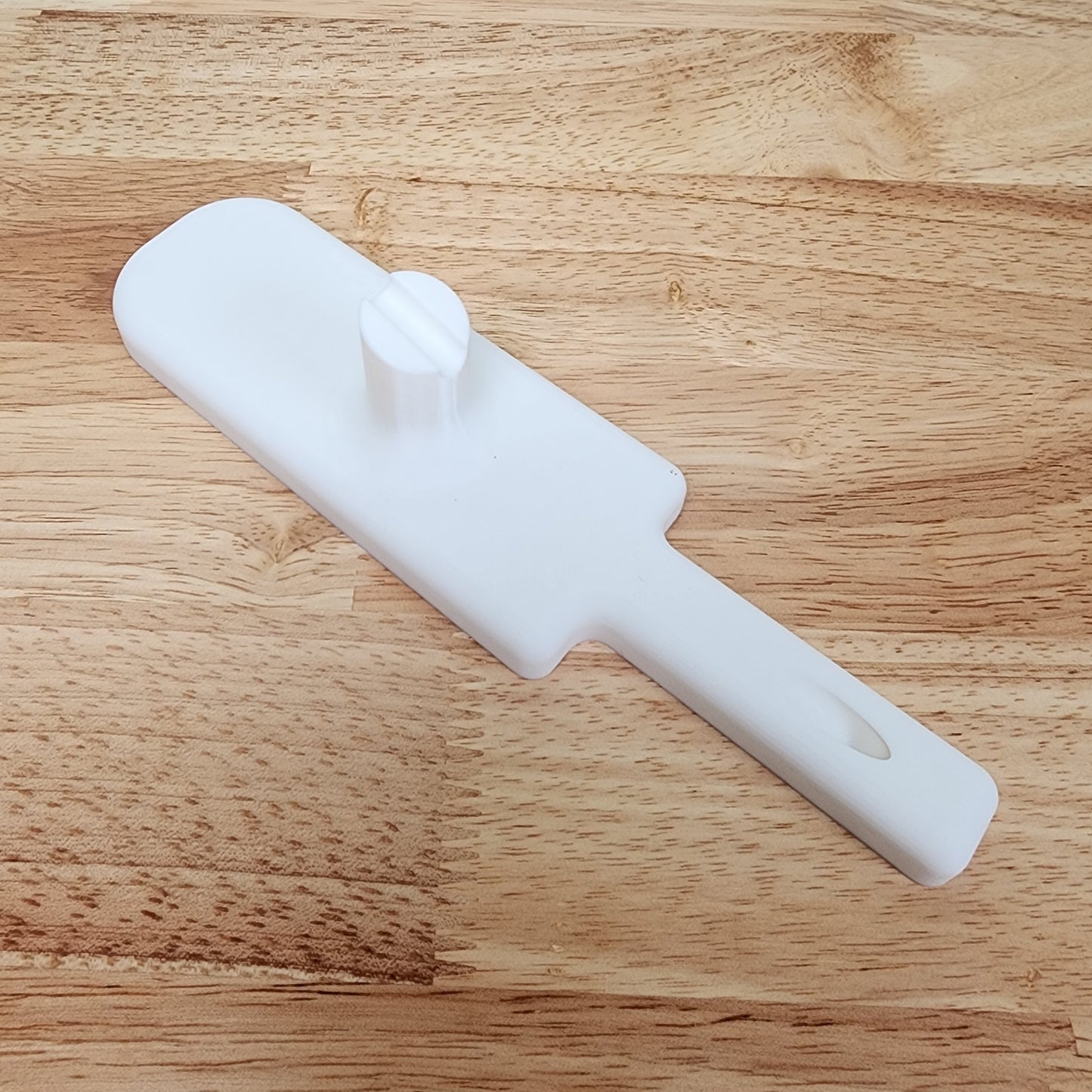 Individual Cake pop holder for decorating