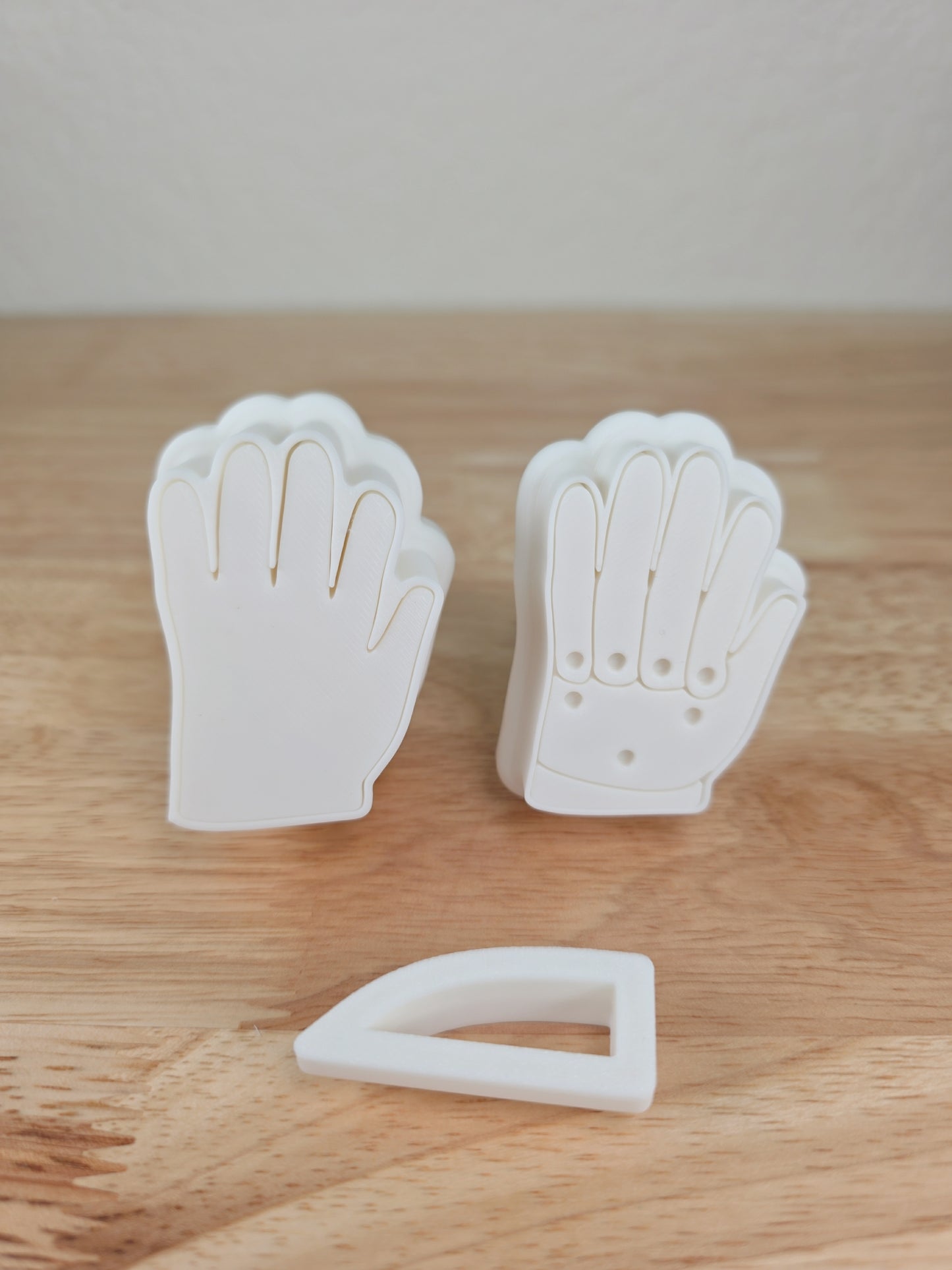 Slasher Glove Cake Pop Cutter Set