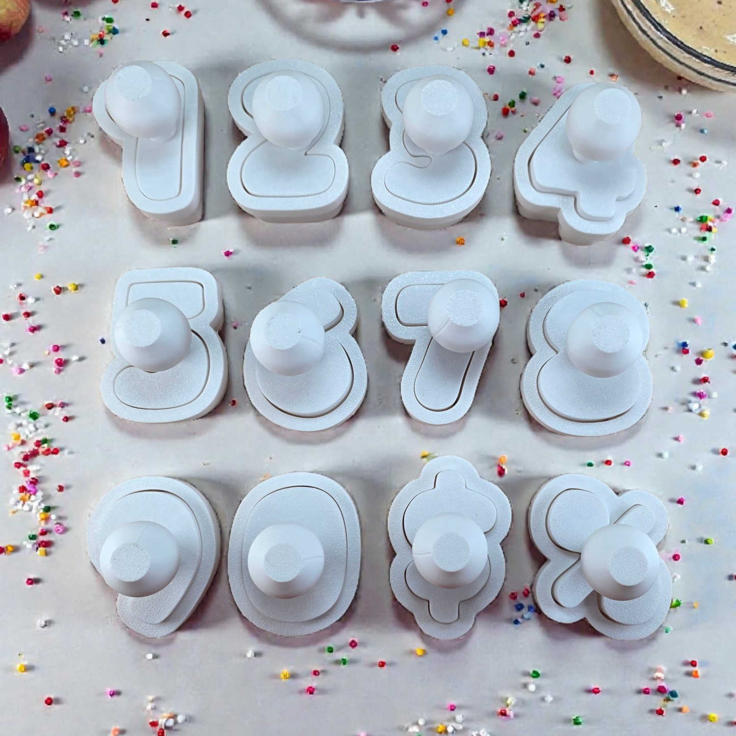 Number Cake Pop Cutters & Indent Press Set – Create Perfect Number Cake Pops with Ease!