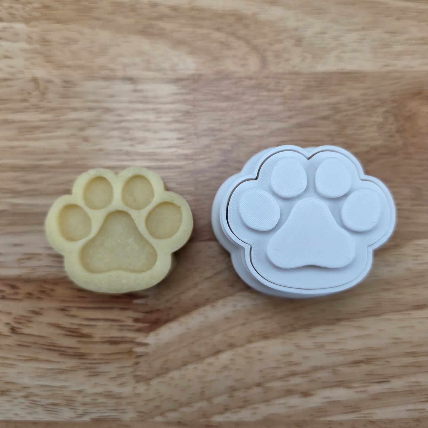 Paw Print Cake Pop Cutter | Dog Mom Cake Pops