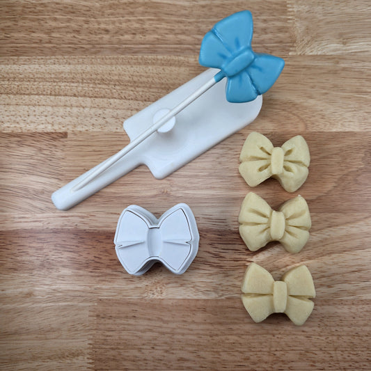 Bow Cake Pop Cutter