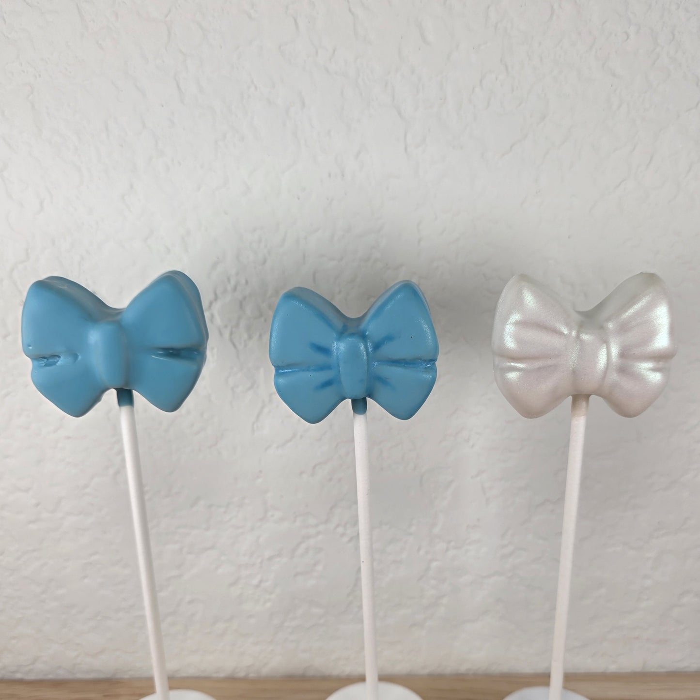 Bow Cake Pop Cutter