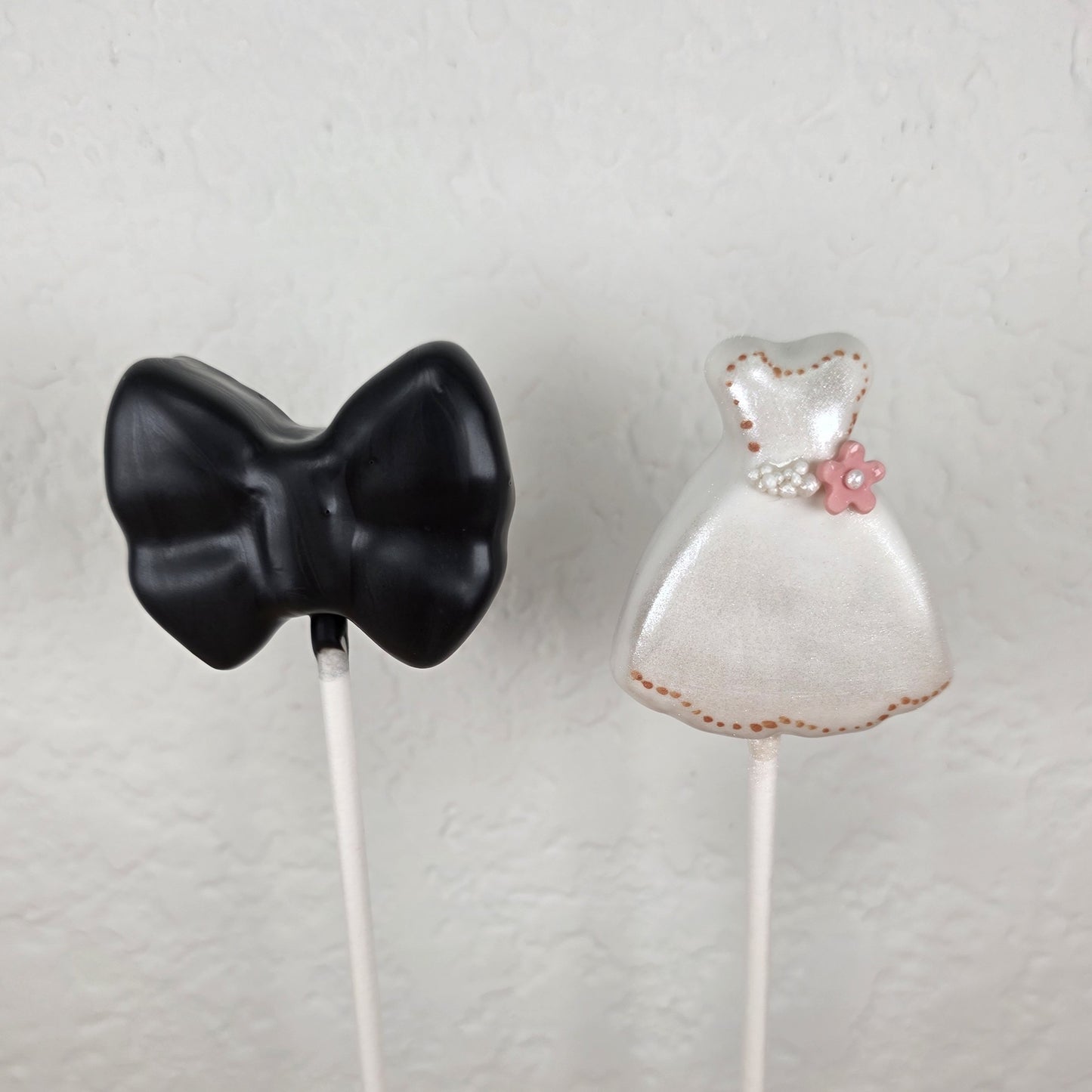 Bow & Bow Tie Cake Pop cutter