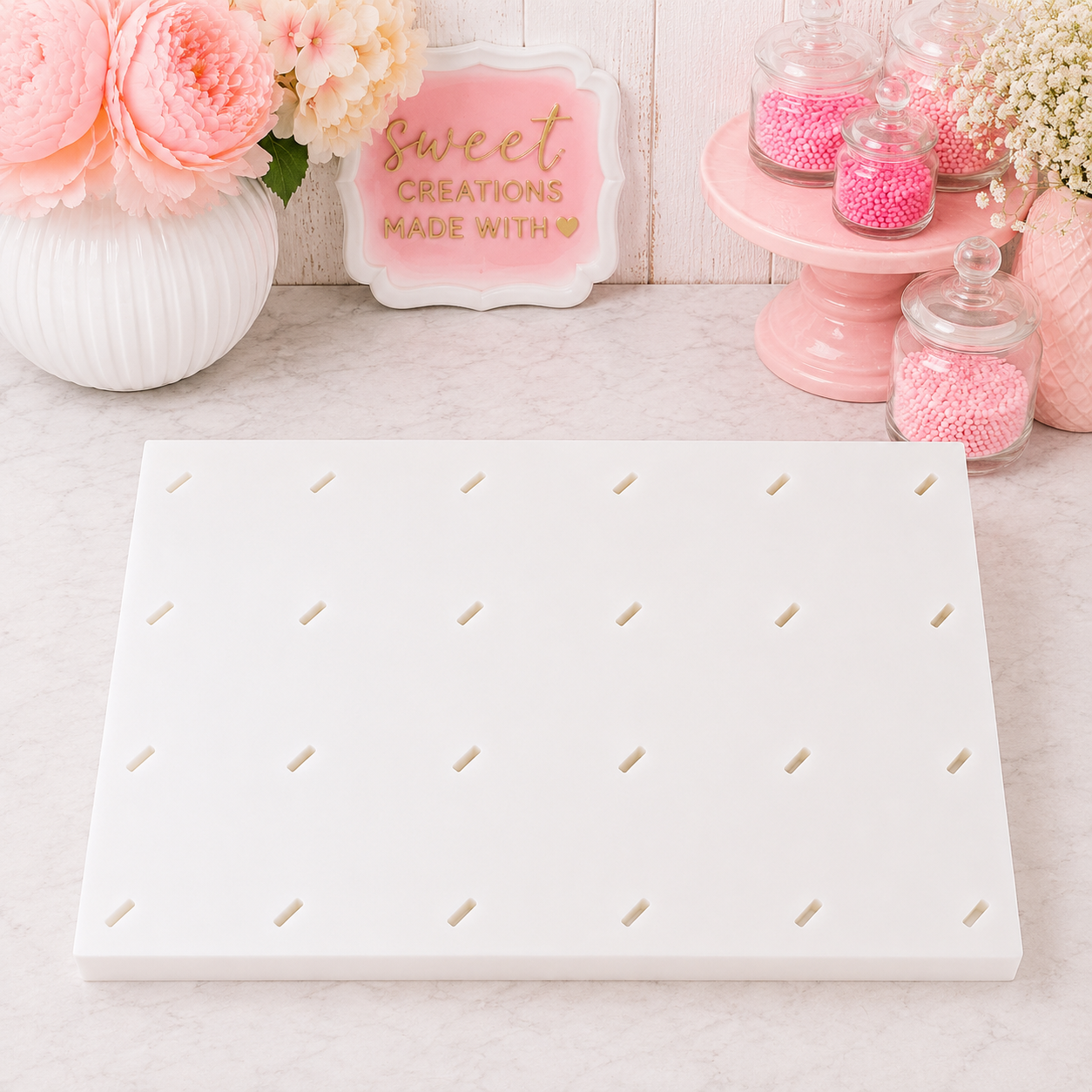 24 Hole white cakesicle stand