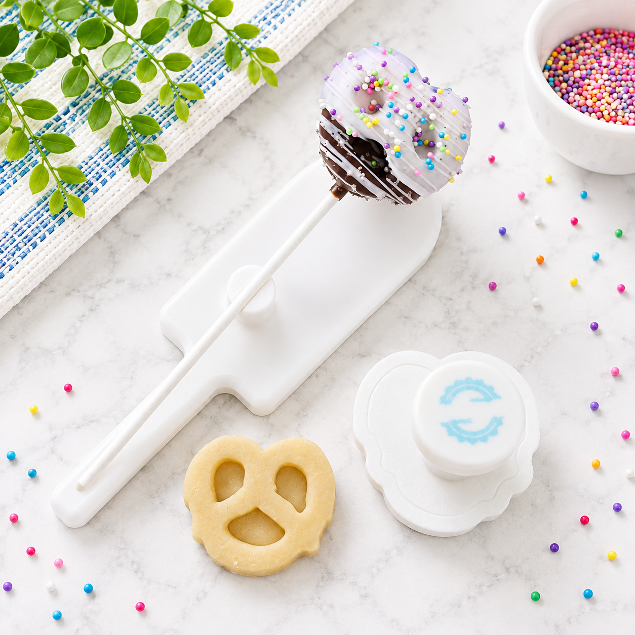 Pretzel Cake Pop Cutter with Matching Embossing Plunger | Cookie Dough, Fondant and Modeling Chocolate Tool