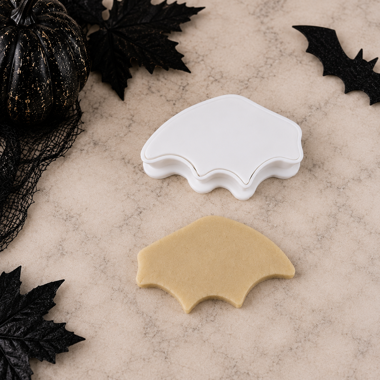 Wing Cake Pop Cutter with Matching Plunger